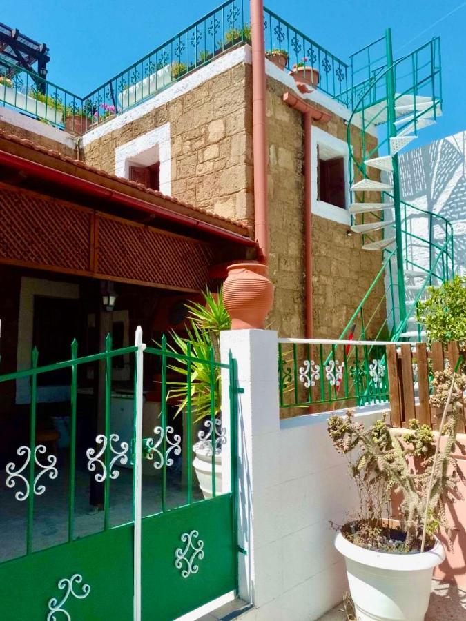 Hara'S Traditional Detached House In Malona Malona Village Exterior foto